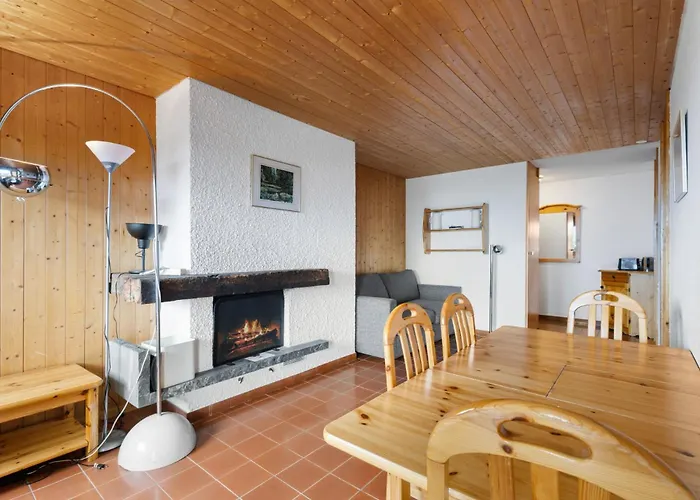 Capricorne Rs1 Sur La Place Du Village A * Anzère