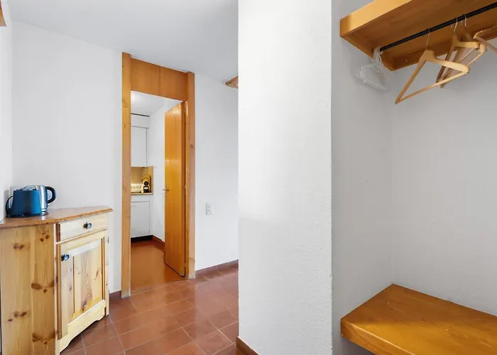 Capricorne Rs1 Sur La Place Du Village A * Anzère