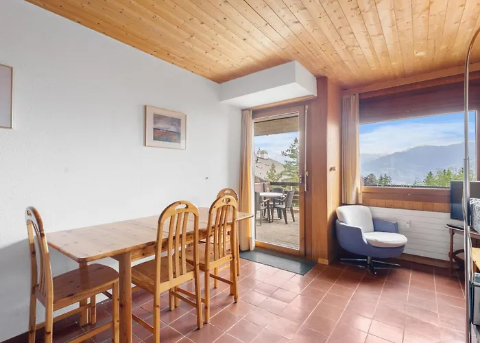 Capricorne Rs1 Sur La Place Du Village A * Anzère