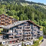 Capricorne Rs1 Sur La Place Du Village A Apartment *